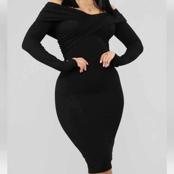 Off the Shoulder Midi Black Dress - Picture 4 of 5
